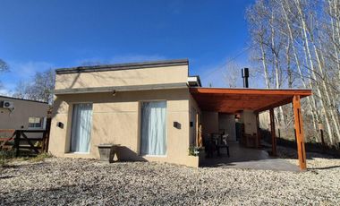 Casa en venta - 3 Dormitorios 1 Baño - Costa del Este