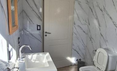 Casa en venta - 3 Dormitorios 1 Baño - Costa del Este