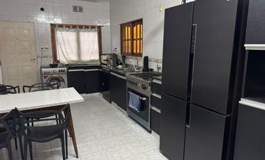 Casa en venta - 4 Dormitorios 1 Baño - Tortuguitas