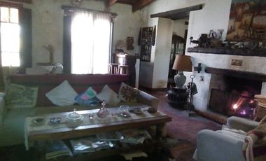 Casa en venta - 3 Dormitorios  5 Baños - Cochera - 6062Mts2 - Magdalena