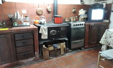 Casa en venta - 3 Dormitorios  5 Baños - Cochera - 6062Mts2 - Magdalena