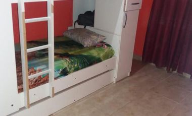 Casa en venta - 2 Dormitorios 1 Baño - 55 mts2 - 9 De Julio