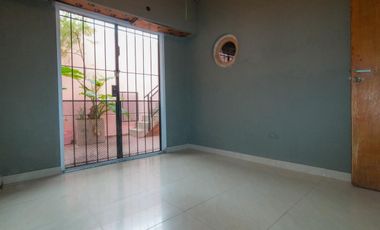 Departamento en venta - 3 dormitorios 1 baño - 69mts2 cubiertos - Lomas Del Mirador