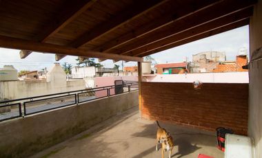 Departamento en venta - 3 dormitorios 1 baño - 69mts2 cubiertos - Lomas Del Mirador