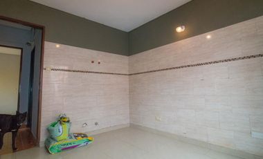 Departamento en venta - 3 dormitorios 1 baño - 69mts2 cubiertos - Lomas Del Mirador