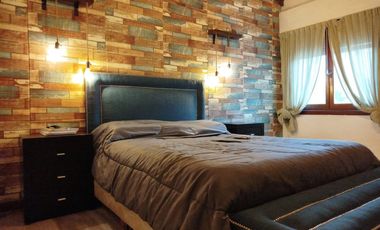 Venta PH en Hurlingham – 96 m² – Patio y cochera – Sin expensas