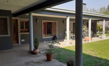 Casa en venta - 3 Dormitorios 3 Baños - 300 mts2 - Baradero