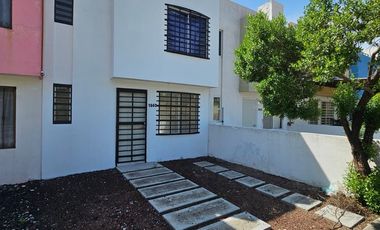 Casa en VENTA en fraccionamiento Vistas La Huerta