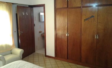 Casa en venta - 3 dormitorios 3 baños - 100mts2 - Necochea