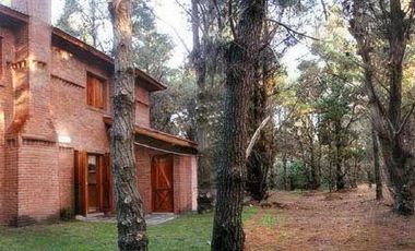 Casa en venta - 2 Dormitorios 2 Baños - 120 mts2 - Costa Del Este