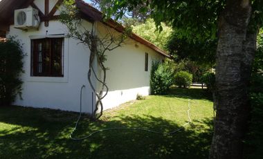 Casa en venta - 4 dormitorios 2 baños - 110mts2 - Ostende