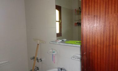 Casa en venta - 4 dormitorios 2 baños - 110mts2 - Ostende