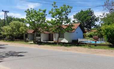 Casa en venta - 4 dormitorios 2 baños - 110mts2 - Ostende