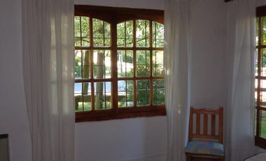 Casa en venta - 4 dormitorios 2 baños - 110mts2 - Ostende