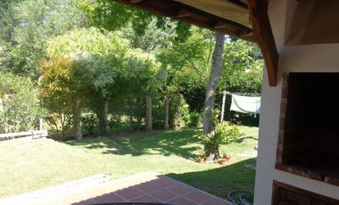 Casa en venta - 4 dormitorios 2 baños - 110mts2 - Ostende