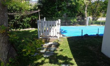 Casa en venta - 4 dormitorios 2 baños - 110mts2 - Ostende