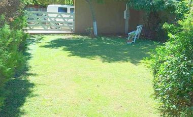 Lote con Quincho en venta - Villa Parque Sicardi