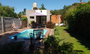 Lote con Quincho en venta - Villa Parque Sicardi