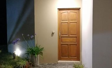 Casa en alquiler temporario - 1 Dormitorio 1 Baño - Mar de Ajó