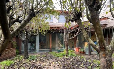 Casa en venta - 4 Dormitorios 3 Baños - Cochera - 283Mts2 - Mar del Plata