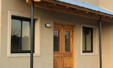 Casa en venta - 2 dormitorios 2 baños - 80mts2  - General Las Heras