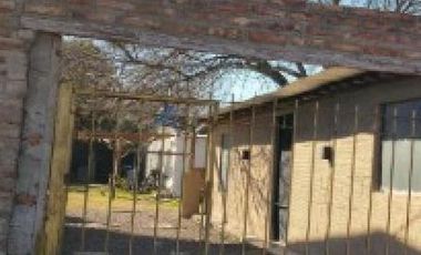 Casa en venta - 1 Dormitorio 3 Baños - Burzaco