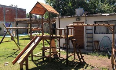 Casa en venta - 1 Dormitorio 3 Baños - Burzaco