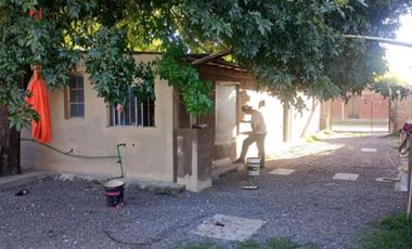 Casa en venta - 1 Dormitorio 3 Baños - Burzaco