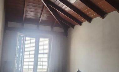 Casa en venta - 3 Dormitorios 2 Baños - Cochera - 160Mts2 - Avellaneda