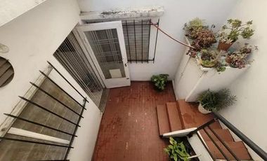 Casa en venta - 3 Dormitorios 2 Baños - Cochera - 160Mts2 - Avellaneda
