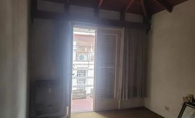 Casa en venta - 3 Dormitorios 2 Baños - Cochera - 160Mts2 - Avellaneda