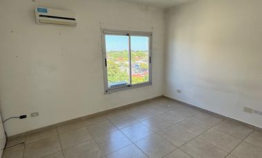 Departamento 2 ambientes en  Escobar Centro