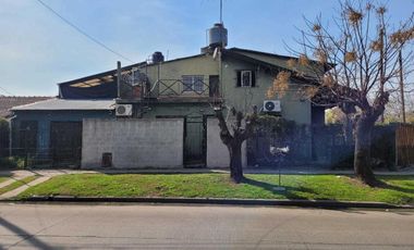 Casa en venta - 4 Dormitorios 3 Baños - 180 mts2 - El Talar