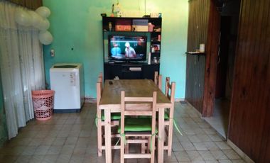 Casa en venta - 3 dormitorios 2 baños - 200mts2 - Longchamps