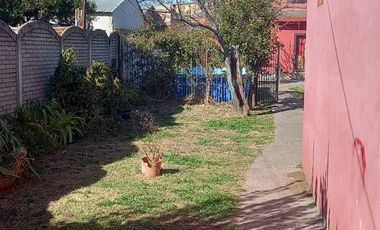 Casa en venta - 3 dormitorios 2 baños - 200mts2 - Longchamps