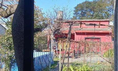 Casa en venta - 3 dormitorios 2 baños - 200mts2 - Longchamps