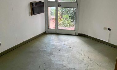 Casa en venta - 3 dormitorios 1 baño - 180mts2 - Chivilcoy