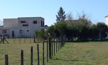 Terreno en venta - 300mts2 - Domselaar Chico