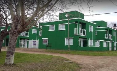 Departamento en venta - 3 dormitorios 2 baños - 70mts2  - Mar De Ajo