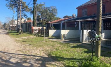 Casa en venta - 3 dormitorios 1 baño - 100 mts2 - San Clemente Del Tuyú