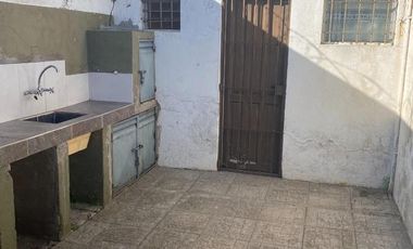 Casa en venta - 3 dormitorios 1 baño - 100 mts2 - San Clemente Del Tuyú