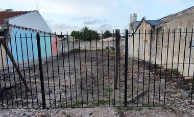 Terreno en venta - 331mts2 - Castelar Norte