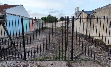 Terreno en venta - 331mts2 - Castelar Norte