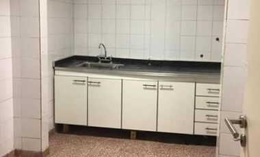 Alquiler de Depósito mixtura 3 en el Barrio de La Boca