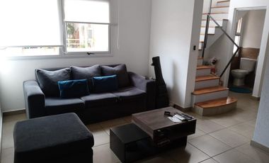 Departamento en venta - 2 Dormitorios 2 Baños - Cochera - Esteban Echeverría