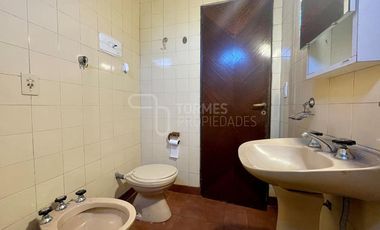 Casa 3 Ambientes con Parque y Cochera en Las Dalias – Mar del Plata