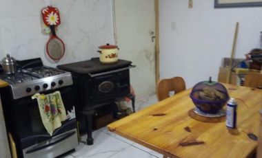 Casa en venta - 2 Dormitorios 1 Baño - 330Mts2 - Miramar