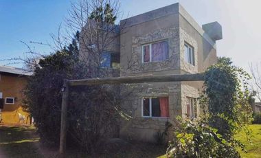 Casa en venta - 2 Dormitorios 3 Baños - Cochera - Costa del Este