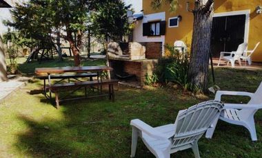 Casa en venta - 2 Dormitorios 3 Baños - Cochera - Costa del Este