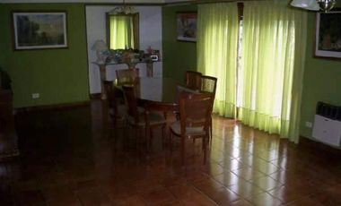 Quinta en venta - 5 dormitorios 3 baños - 396mts2 - Mar Del Plata